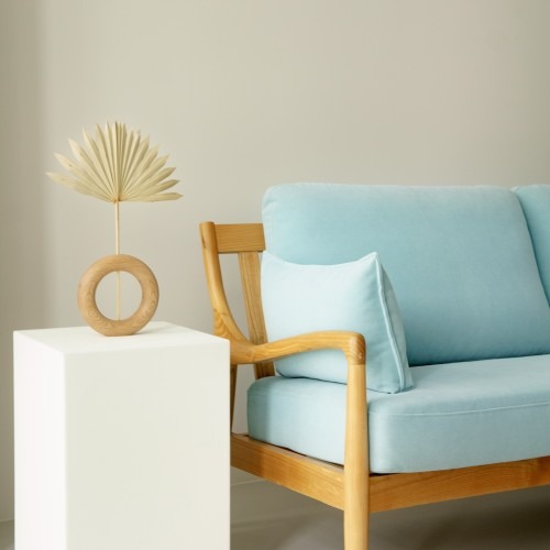 빌라누프 02 앨리스, 내구성이 돋보이는 원목 소파