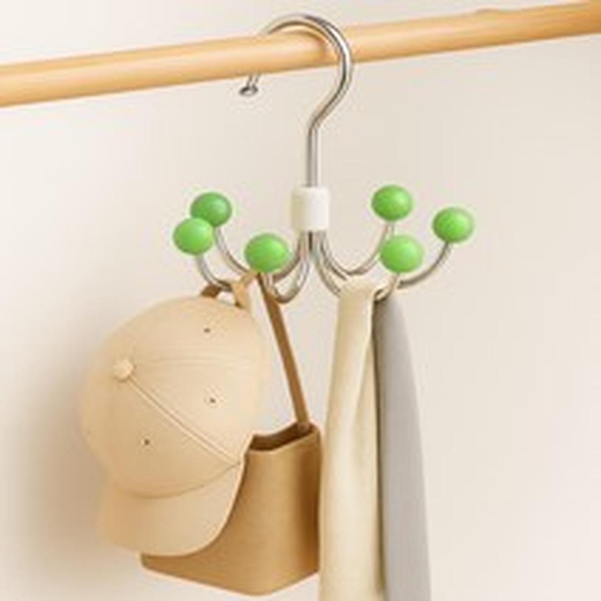 로이 심플한 디자인 옷걸이 세련된 화이트