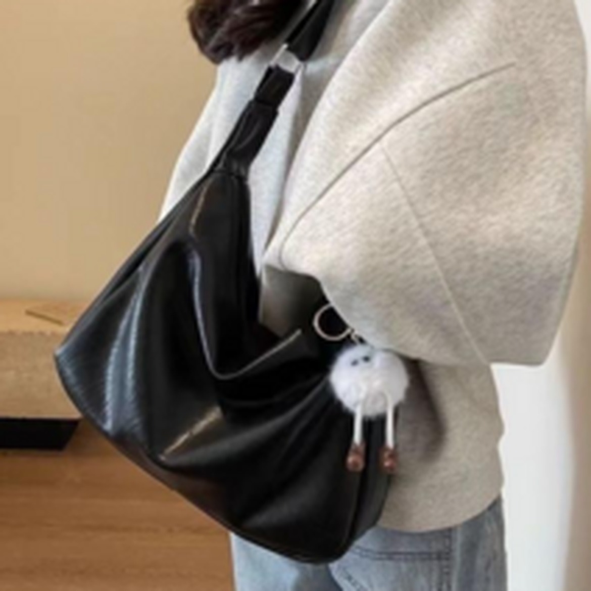 플래닛 대용량 남성 크로스백 방수재질의 운동 스타일