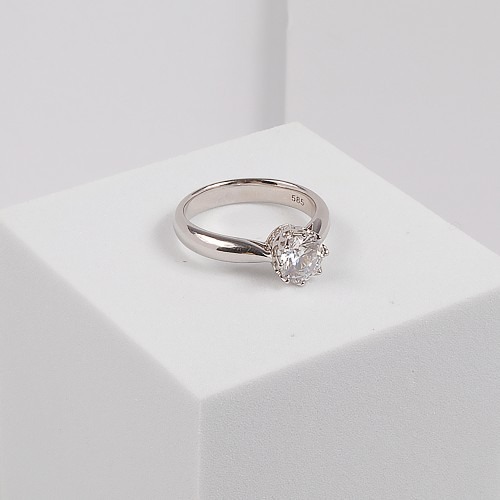 1캐럿 천연 다이아 반지, 사랑의 왕관으로 특별해지는 순간