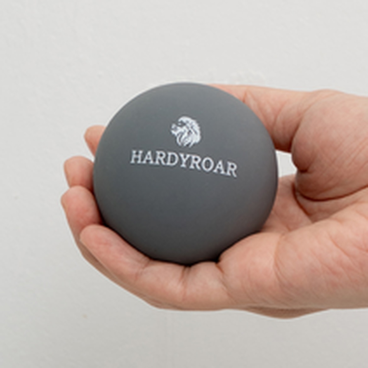 하디로어 프리미엄 싱글 마사지볼, 운동 후 피로를 풀어주는 지친 선수의 친구