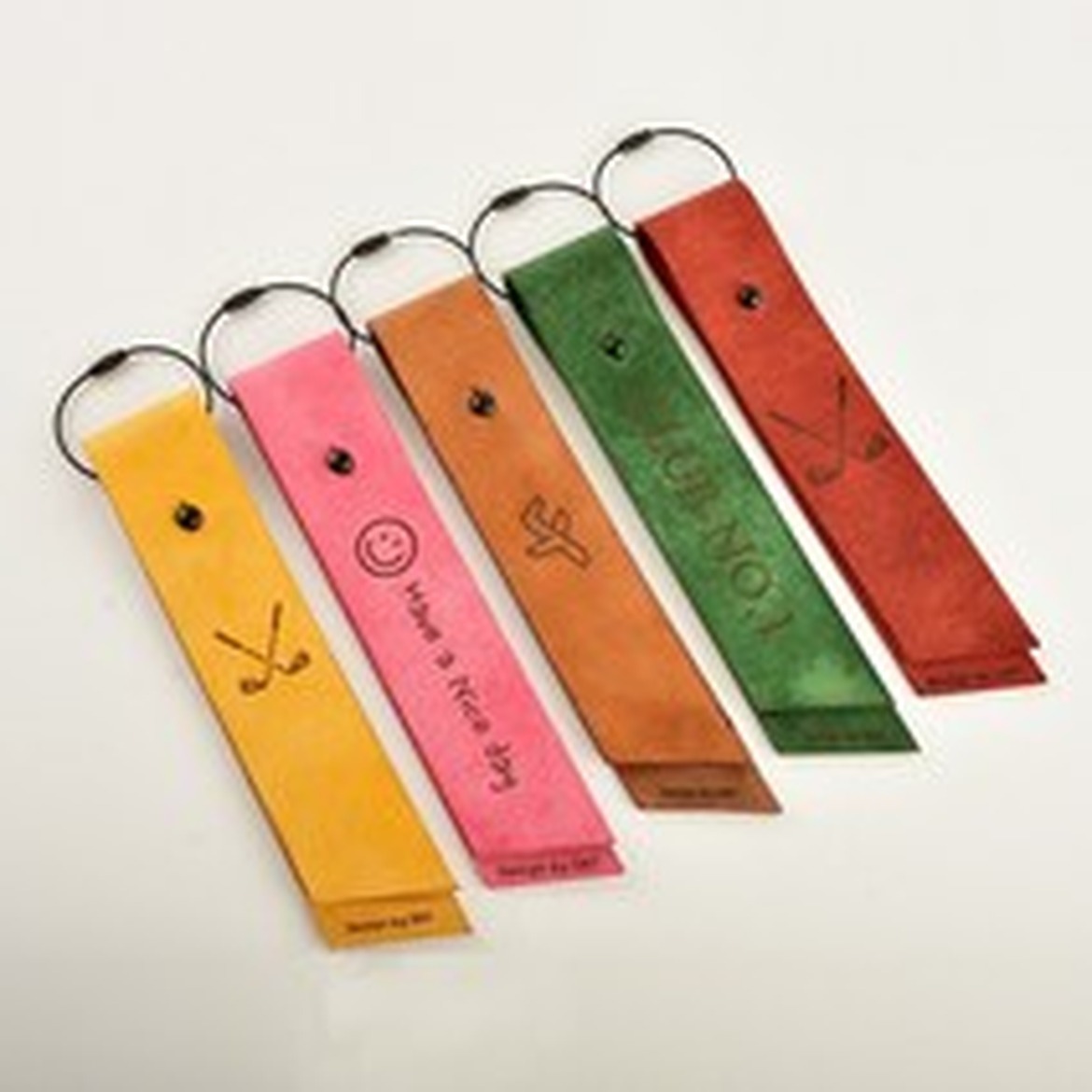 캐리어 네임택 베지터블 가죽 고급스러움 표현