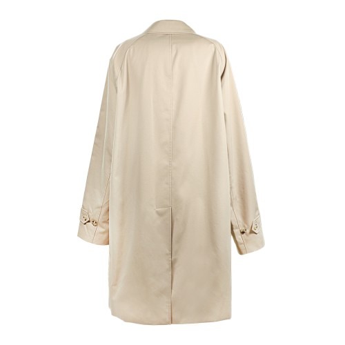 버버리 캠든 헤리티지 트렌치 코트, 클래식한 멋과 실용성을 갖춘 선택