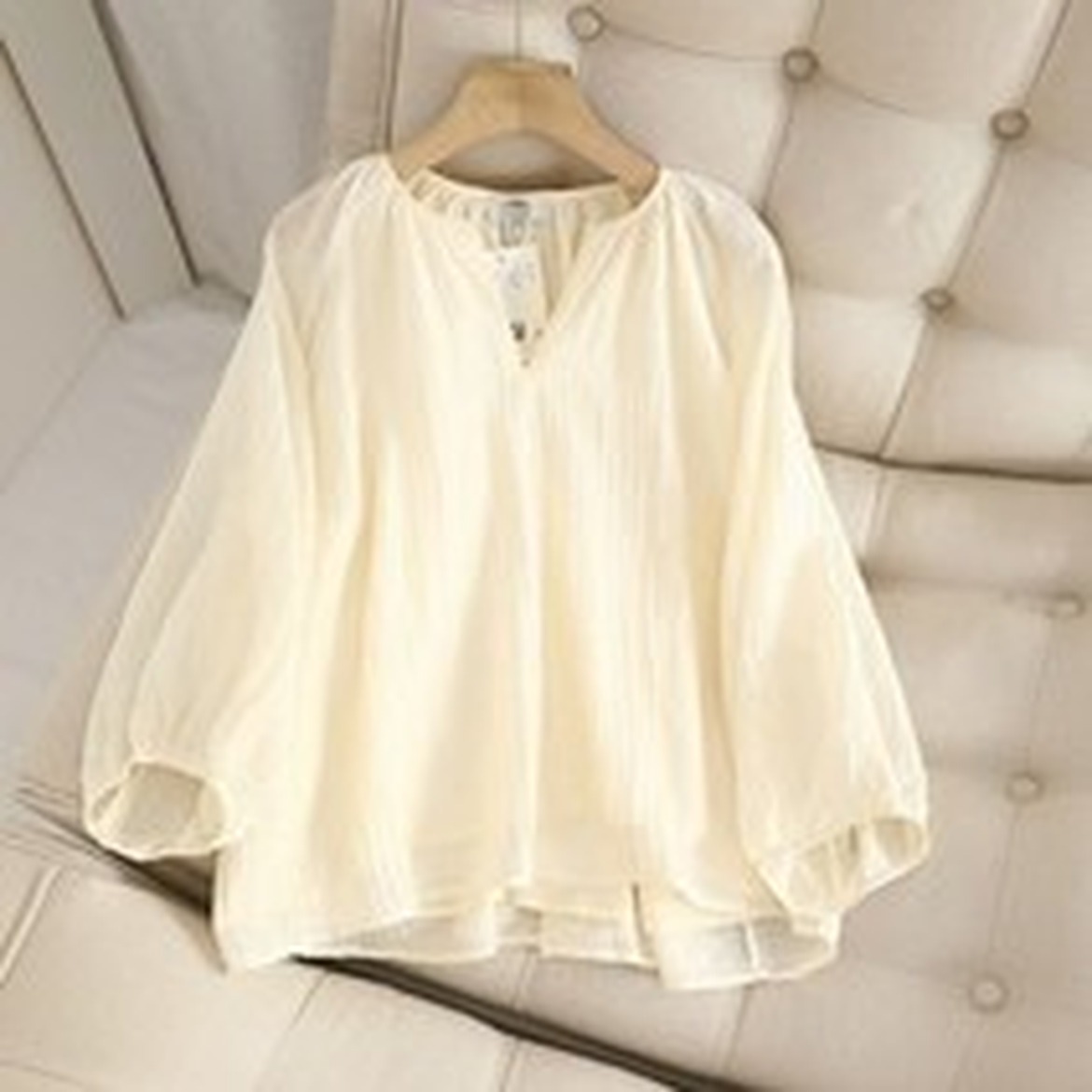 아이엠몽 여성 루즈핏 브이넥 벌룬 블라우스, 편안함과 스타일의 완벽 조화