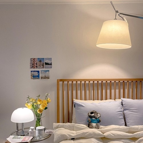 아르테미데 이태리 톨로메오 메가 테라, 공간을 밝히는 세련된 조명