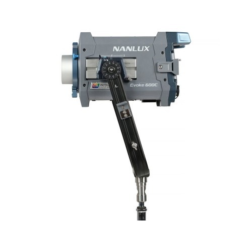 난룩스 EVOKE 600C RGB LED 조명 활용도와 선택 포인트