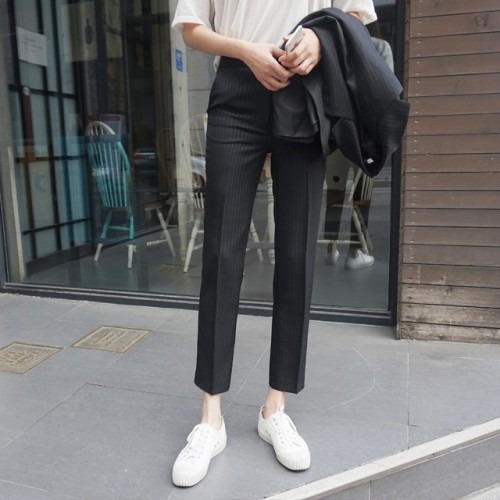 스트라이프 자켓 바지 세트 | 면접과 일상에서 활용 가능한 여성 정장
