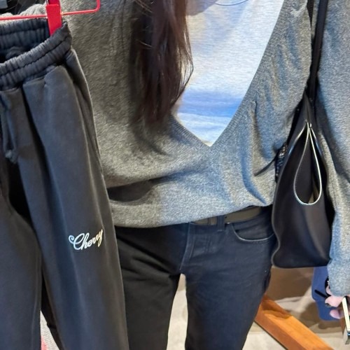여름철 편안한 착용감과 활용도 높은 슬리브리스 나시 확인 포인트