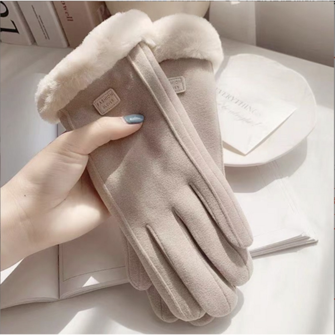 모브 여성기모장갑, 따뜻함을 주는 겨울 필수 아이템