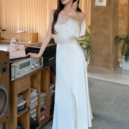 하객룩과 오피스룩에 적합한 슬리브리스 원피스 구매 전 확인 포인트