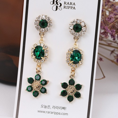 꽃송이 드롭 큐빅귀걸이 구매 전 확인해야 할 포인트