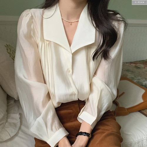 하객룩 고민 해결하는 셀느 시스루 블라우스의 선택 기준