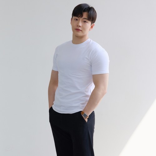 남자 머슬핏 반팔티, 어깨 넓어 보이는 선택 포인트