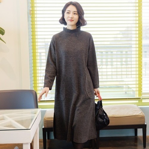 중년 여성의류 선택 시 체크 포인트 조이마담 엠보 반폴라 원피스