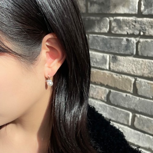 하객룩에 적합한 진주 귀걸이 선택 시 고려해야 할 포인트