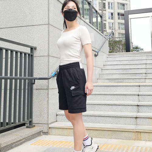 나이키 프렌치테리 트레이닝 카고 반바지 편안함과 실용성을 모두 갖춘 선택