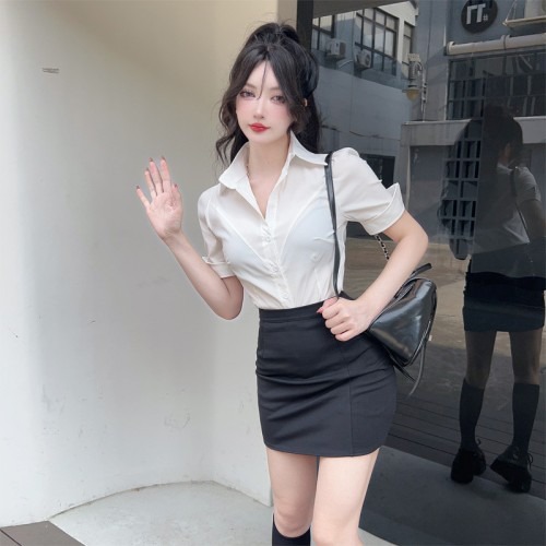 데일리 데이트룩 완성! 바디라인 미니스커트와 블랙 하이웨스트 셋트 구매 전 체크포인트