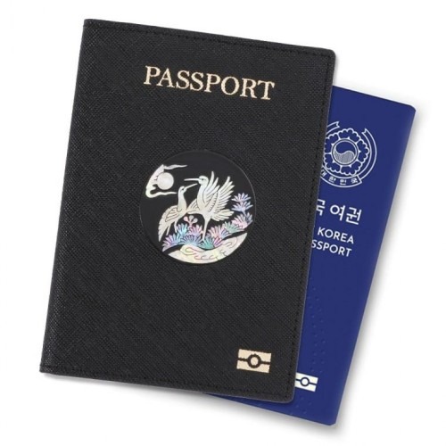 여권지갑 선택 시 고려해야 할 점과 송학 나전 사피아노 소가죽 제품 특징