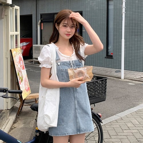 여름 필수 아이템, 리빗 크롭 펀칭 레이스 반팔 블라우스 구매 전 체크리스트